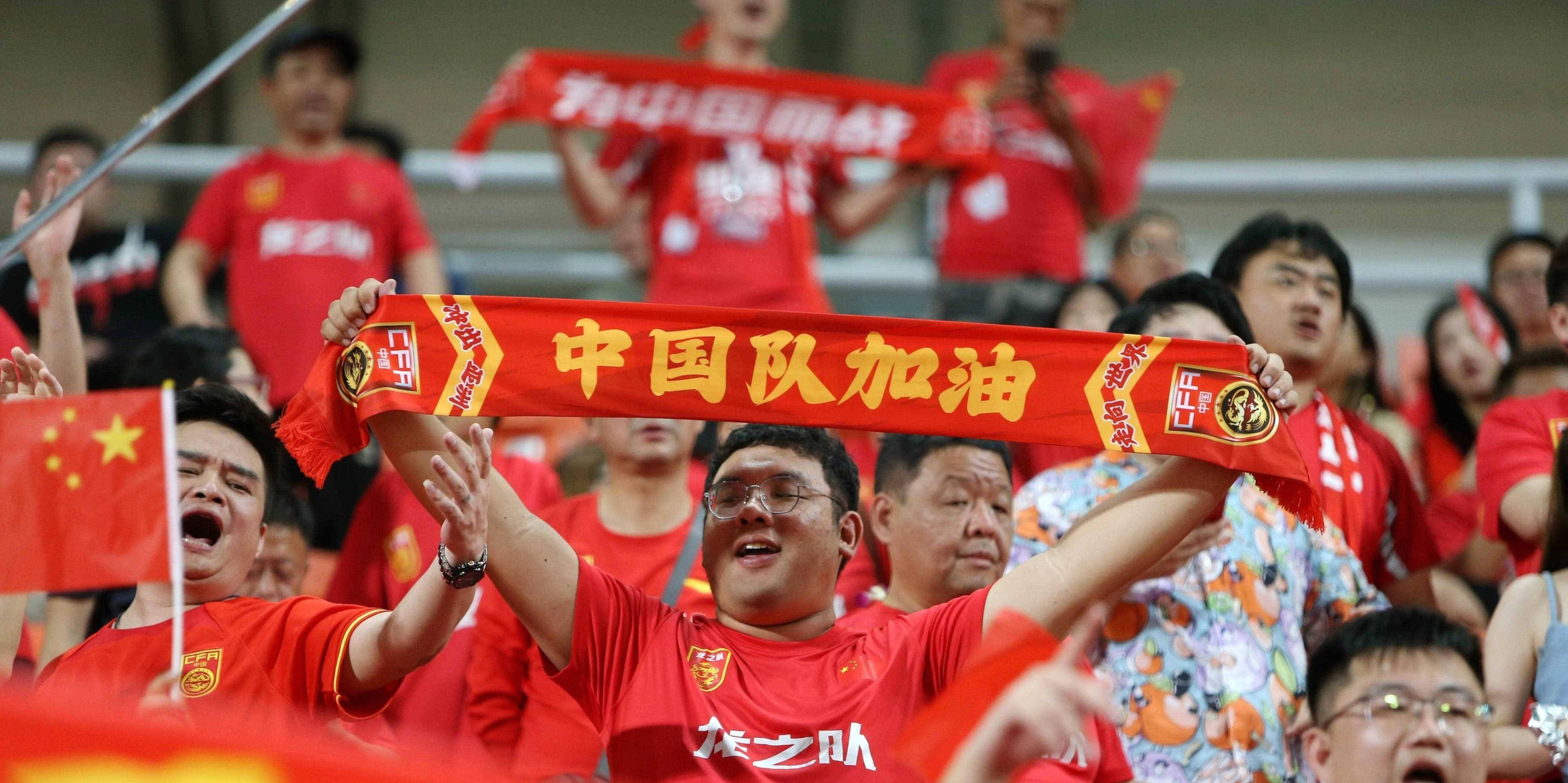 中国队在场上表现出色，成功晋级
